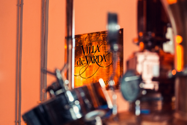 A close up of a signDescription automatically generated